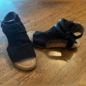 Black Blowfish sandal with side zipper